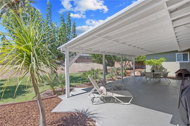 8435 Farralone Avenue, West Hills, CA 91304