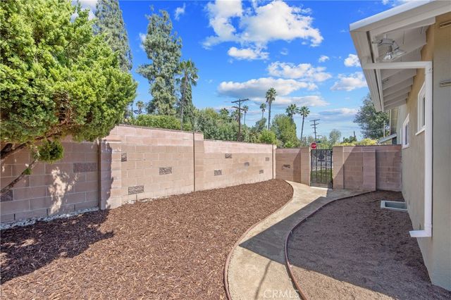 8435 Farralone Avenue, West Hills, CA 91304