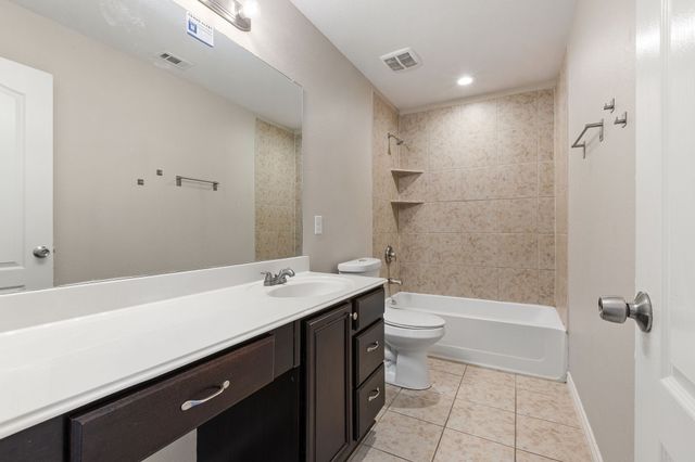 704 Snowy Orchid Lane, Desoto, TX 75115