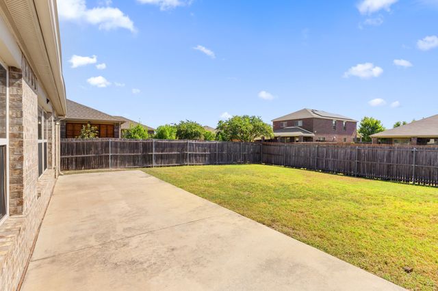 704 Snowy Orchid Lane, Desoto, TX 75115