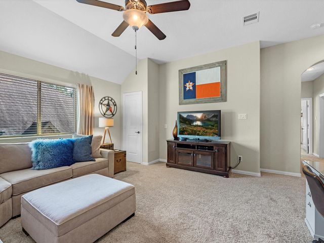 106 Diamond Back Lane, Montgomery, TX 77316