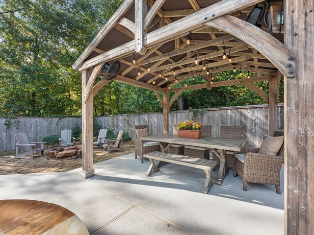 106 Diamond Back Lane, Montgomery, TX 77316