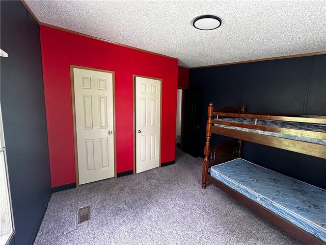 122 Arrowhead Rd, Allegheny Twp, PA 16373