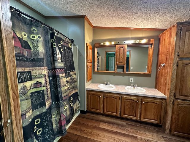 122 Arrowhead Rd, Allegheny Twp, PA 16373