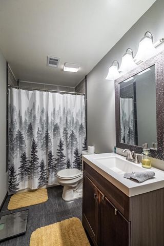 307 Roberts STREET E, Holmen, WI 54636