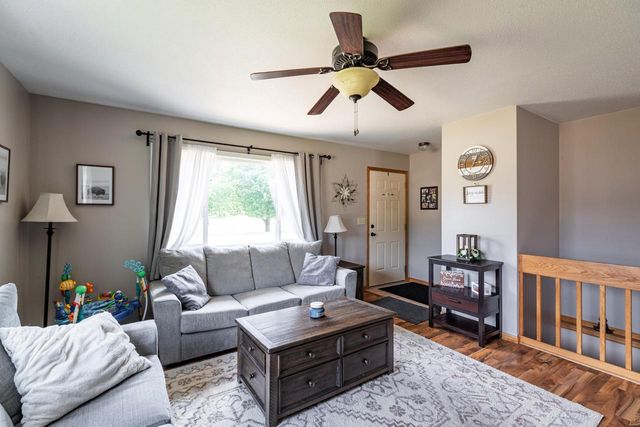 307 Roberts STREET E, Holmen, WI 54636