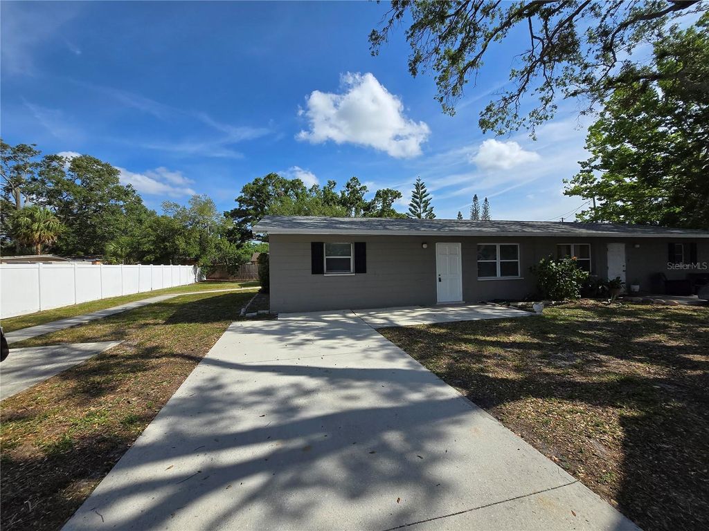 3135 OAKLAWN AVENUE, Largo, FL 33771
