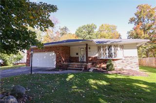 5965 Ridgebury Boulevard, Highland Heights, OH 44124