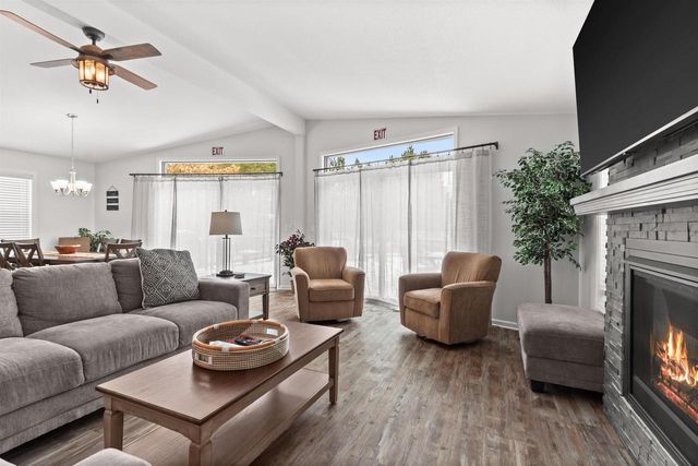 1314 Bogey Trail, Nekoosa, WI 54457