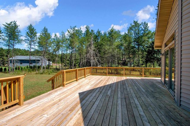 1314 Bogey Trail, Nekoosa, WI 54457