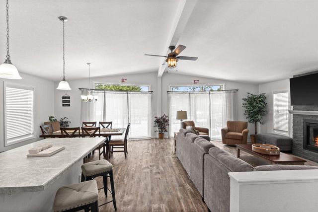 1314 Bogey Trail, Nekoosa, WI 54457