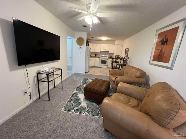 3202 Redwood Ln F, Gulf Breeze, FL 32563