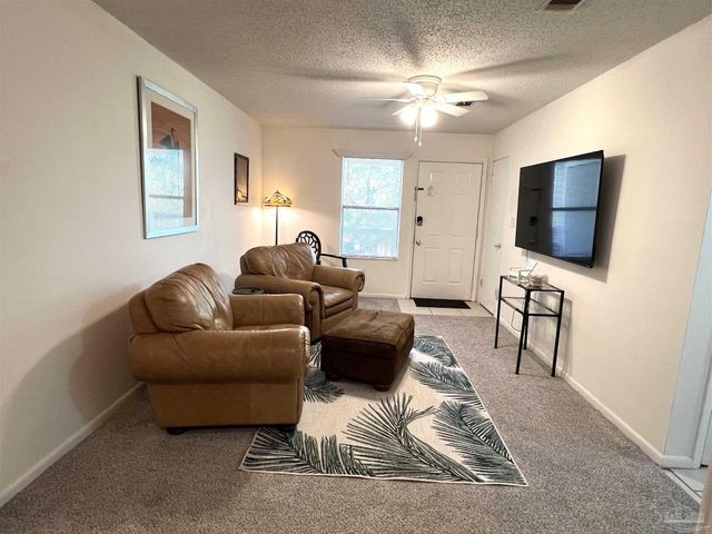 3202 Redwood Ln F, Gulf Breeze, FL 32563