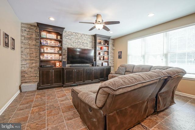 1836 SERENITY CT, Williamstown, NJ 08094