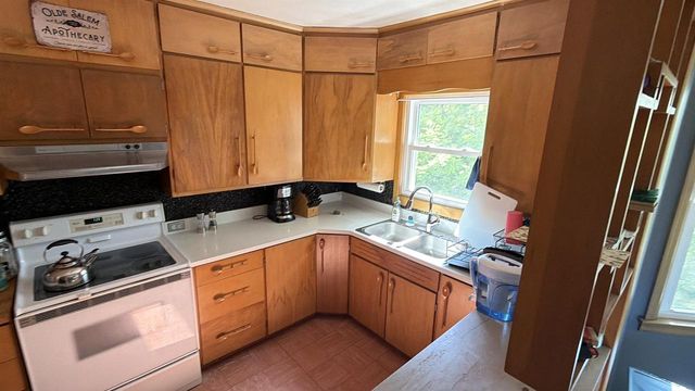 210 S Hubbard Street, Horicon, WI 53032