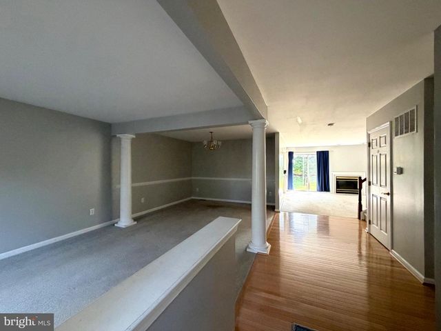45 PALMER DR, Moorestown, NJ 08057