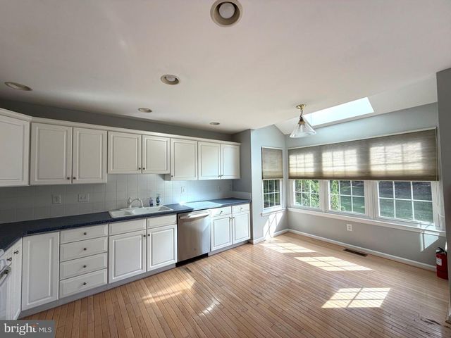 45 PALMER DR, Moorestown, NJ 08057