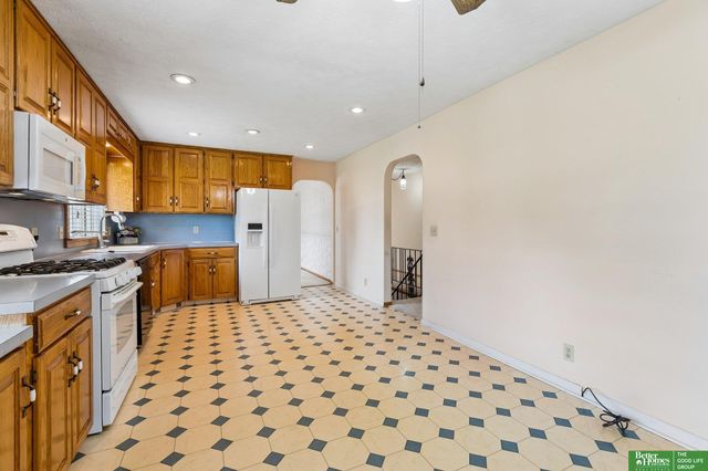 22510 Fairview Road, Gretna, NE 68028