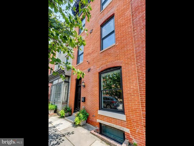 2021 E LOMBARD ST, Baltimore, MD 21231