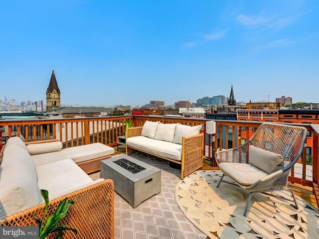2021 E LOMBARD ST, Baltimore, MD 21231