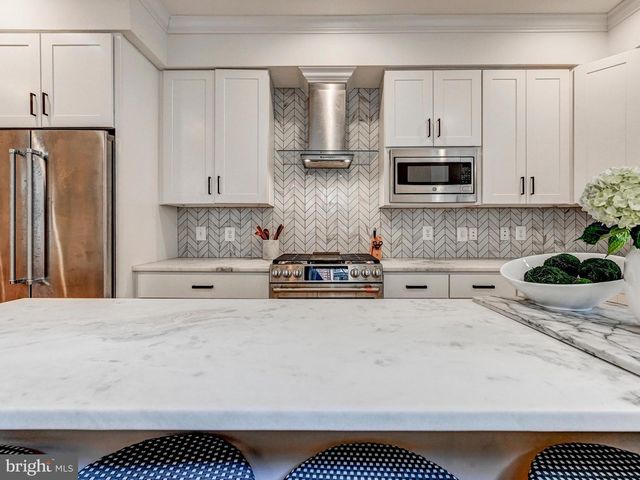 2021 E LOMBARD ST, Baltimore, MD 21231