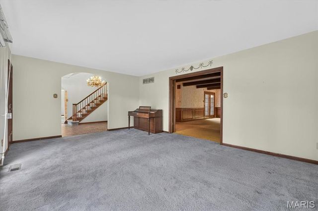 1940 Windmoor Place, Town And Country, MO 63131