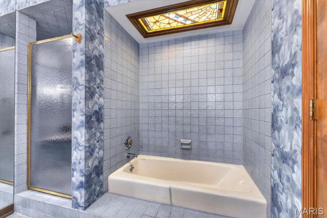 1940 Windmoor Place, Town And Country, MO 63131