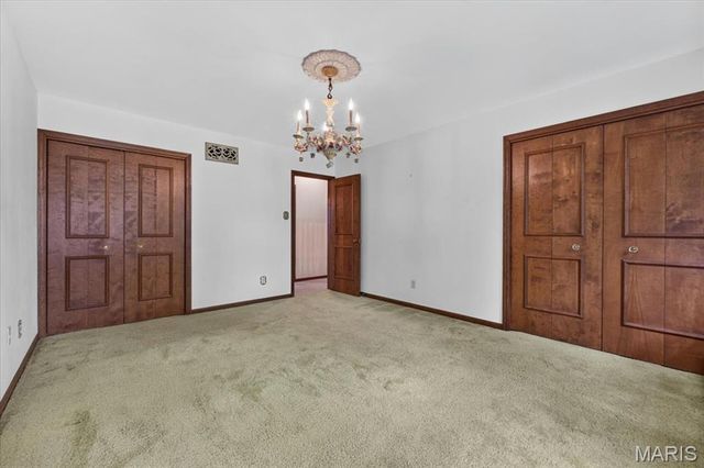 1940 Windmoor Place, Town And Country, MO 63131
