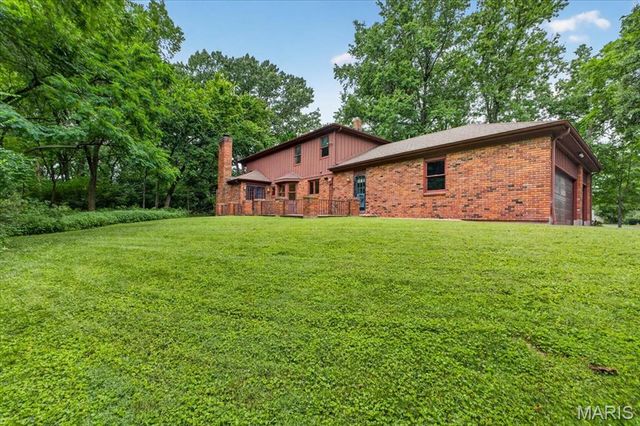 1940 Windmoor Place, Town And Country, MO 63131