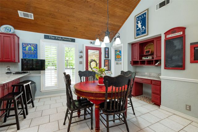 120 Creekside Drive, Double Oak, TX 75077