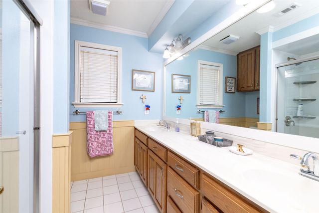 120 Creekside Drive, Double Oak, TX 75077