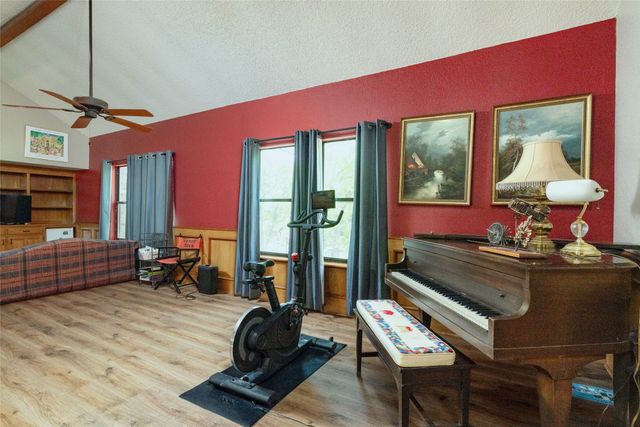 120 Creekside Drive, Double Oak, TX 75077