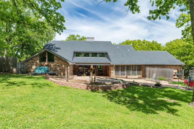 120 Creekside Drive, Double Oak, TX 75077