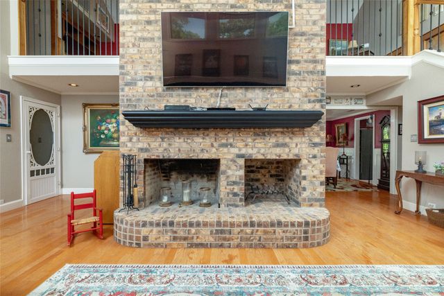 120 Creekside Drive, Double Oak, TX 75077