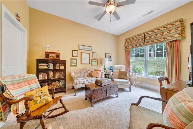 4923 Laryn LN, Roanoke, VA 24018