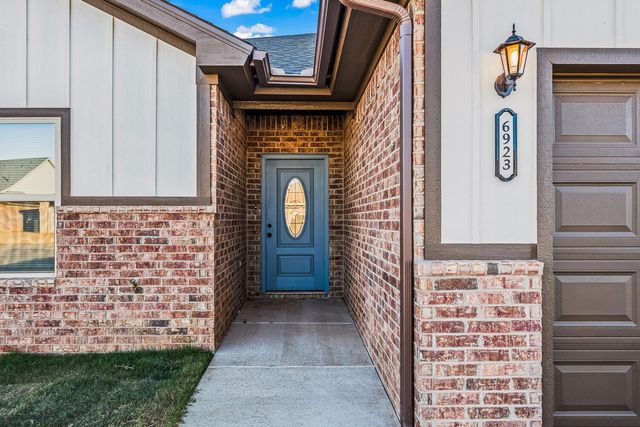 6923 17th Street, Lubbock, TX 79416