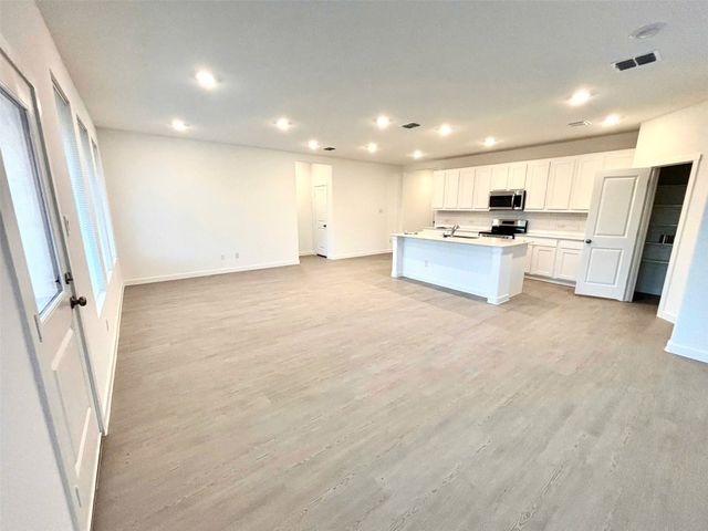 517 Mill Trace Way, Princeton, TX 75407