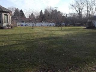 551 N 6Th. Avenue, Addison, IL 60101
