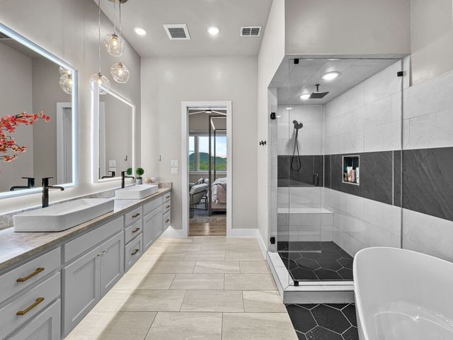 1053 Chapel Ridge Road, Graford, TX 76449