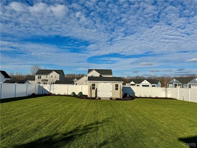 3139 Stoney Pond Way, Lysander, NY 13027