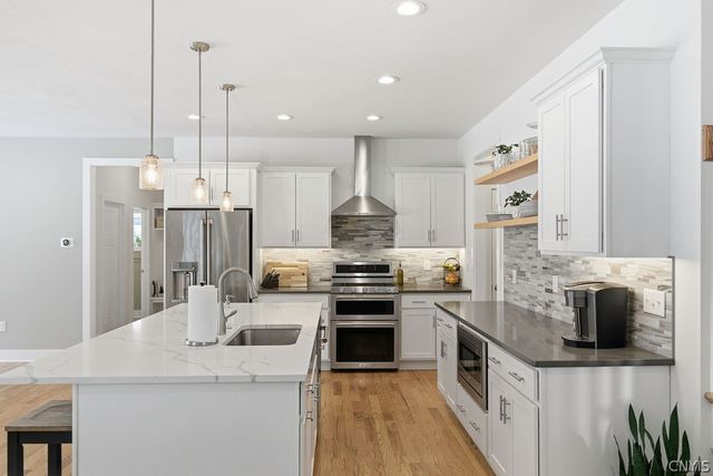 3139 Stoney Pond Way, Lysander, NY 13027