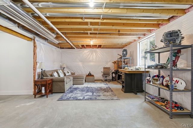 3139 Stoney Pond Way, Lysander, NY 13027