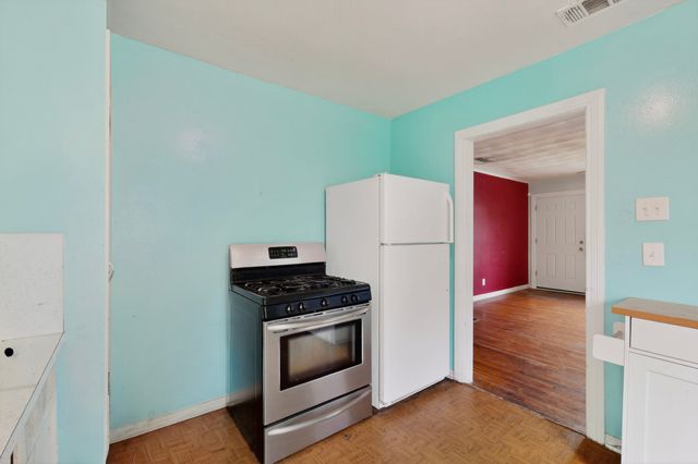 1220 Alaska Avenue, Dallas, TX 75216