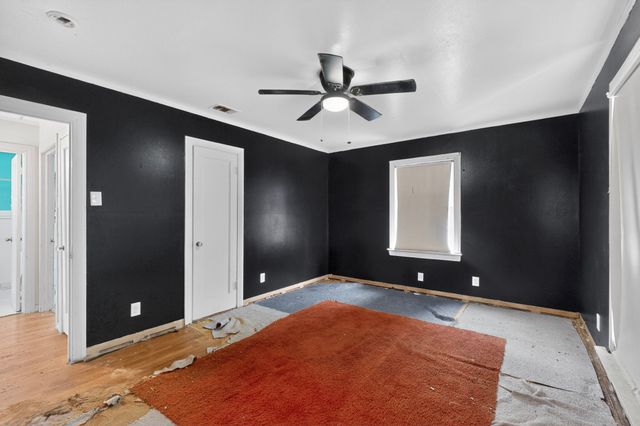 1220 Alaska Avenue, Dallas, TX 75216