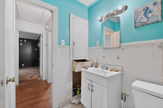 1220 Alaska Avenue, Dallas, TX 75216