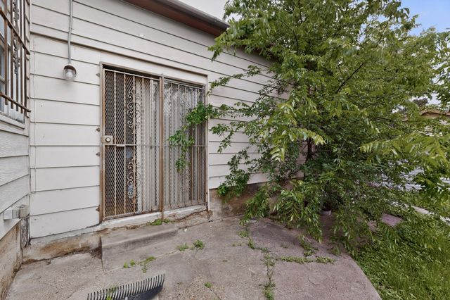 1220 Alaska Avenue, Dallas, TX 75216