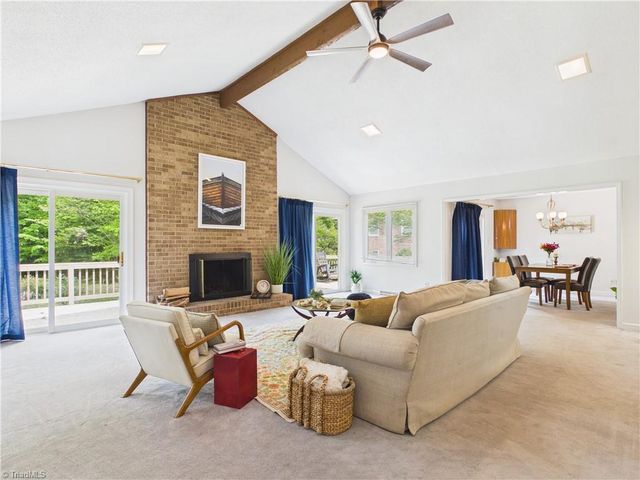 904 Fairidge Drive, Jamestown, NC 27282