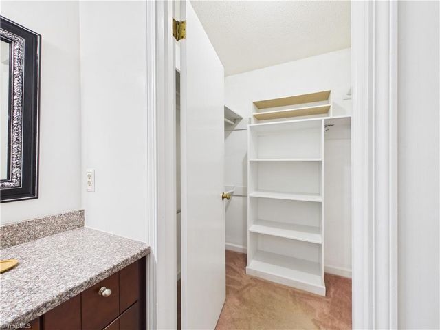 904 Fairidge Drive, Jamestown, NC 27282