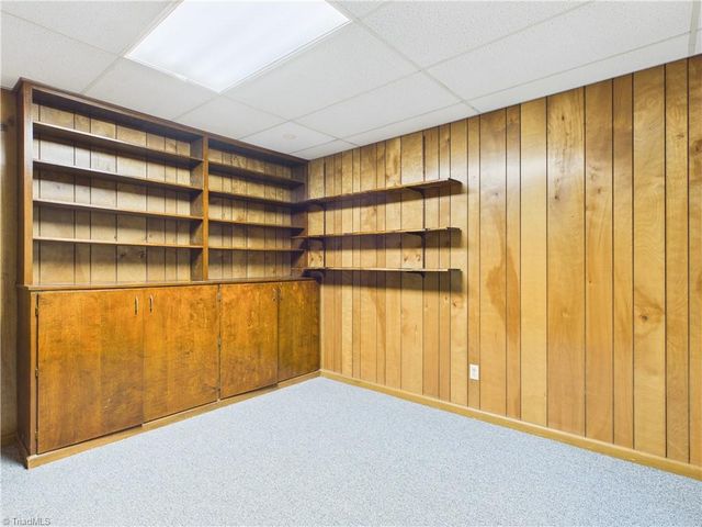 904 Fairidge Drive, Jamestown, NC 27282