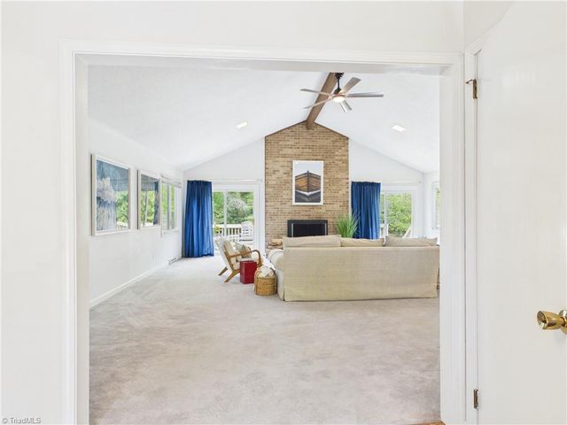 904 Fairidge Drive, Jamestown, NC 27282